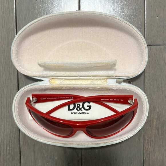 Y2K Vintage D&G Sunglasses with Case - Picture 6 of 14